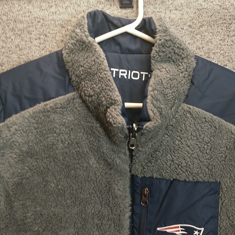 NFL Team Apparel New England Patriots Reversible Puffer Sherpa Vest Womens 4XL - Picture 8 of 13